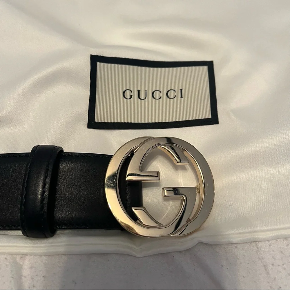 Gucci Gold Buckle Size 8/10 Black Belt with Dust Bag and Box - Picture 4 of 5